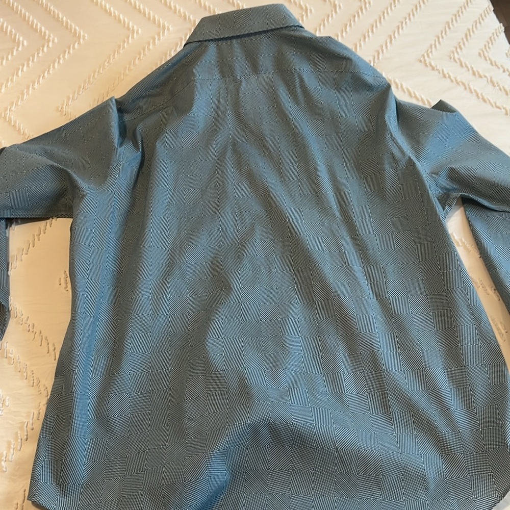 EUC Men’s Long Sleeve Dress Shirts - Picture 5 of 15